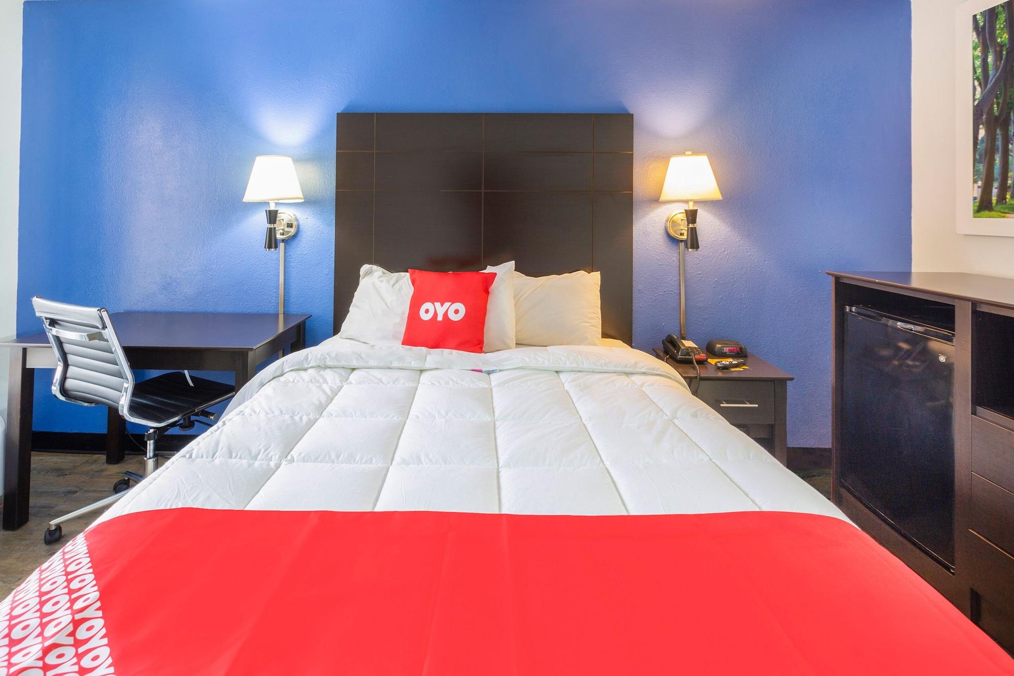 Oyo Hotel Baton Rouge Mid City Exterior photo